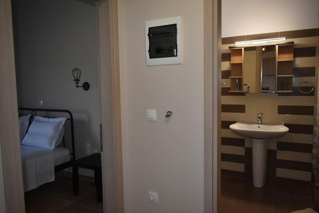 Smailis Apartment 2 Ligourión Ngoại thất bức ảnh